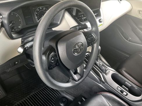 Used 2023 Toyota Corolla LE AWD/4WD image 14
