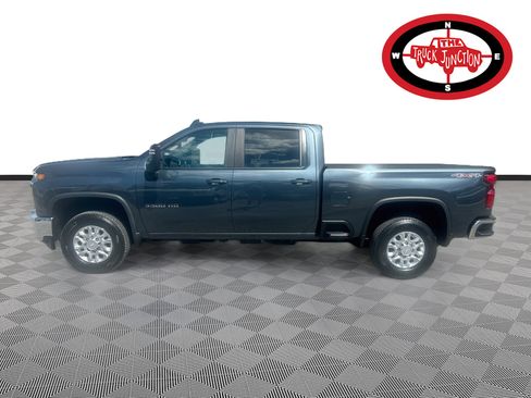 Used 2020 Chevrolet Silverado 3500 LT w/ All Star Edition AWD/4WD image 4