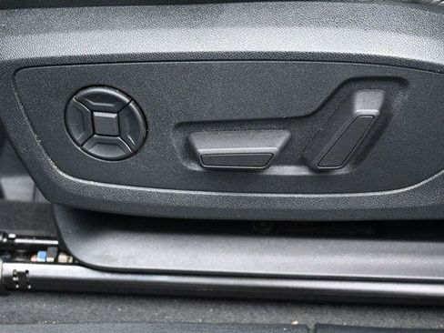 Used 2023 Audi Q3 2.0T Premium Plus w/ Premium Plus Package image 10