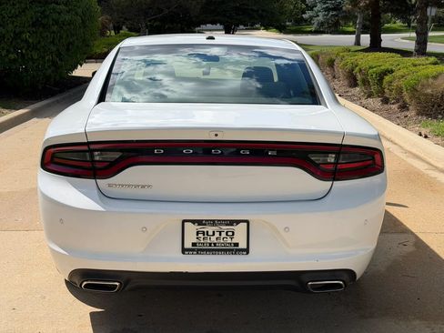 Used 2022 Dodge Charger SXT RWD image 6