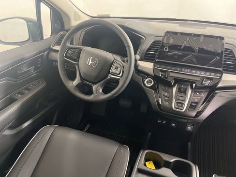 New 2026 Honda Odyssey Touring image 16