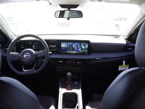 New 2026 Nissan Kicks SR image 19