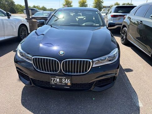Used 2016 BMW 750i xDrive AWD/4WD image 9
