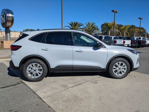 New 2026 Ford Escape Active w/ Active Premium Tech Pack image 4