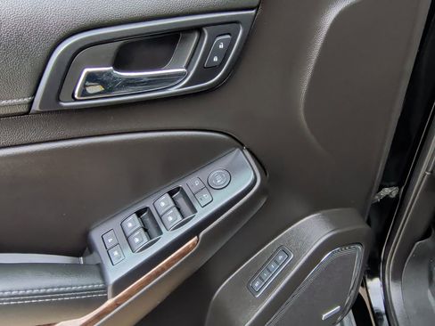 Used 2017 Chevrolet Tahoe LT image 11