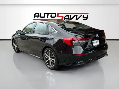 Used 2024 Honda Civic Touring image 5