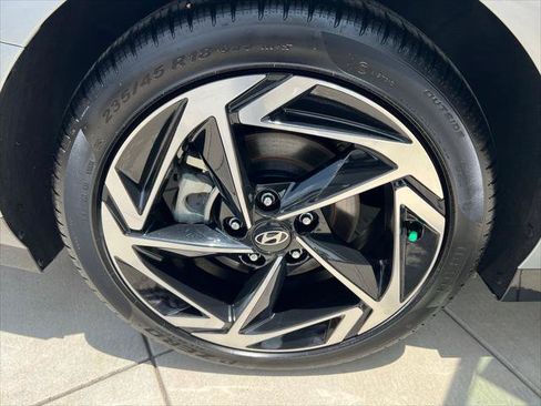 New 2026 Hyundai Sonata SEL FWD image 8