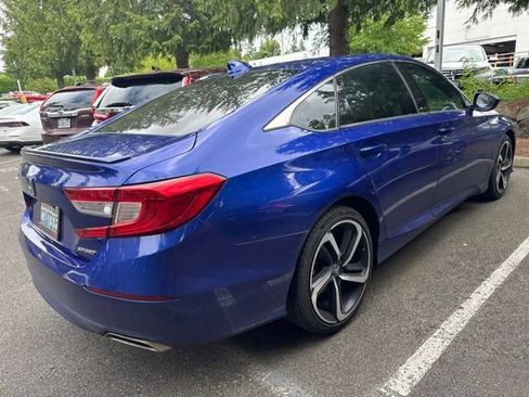 Used 2018 Honda Accord Sport image 4