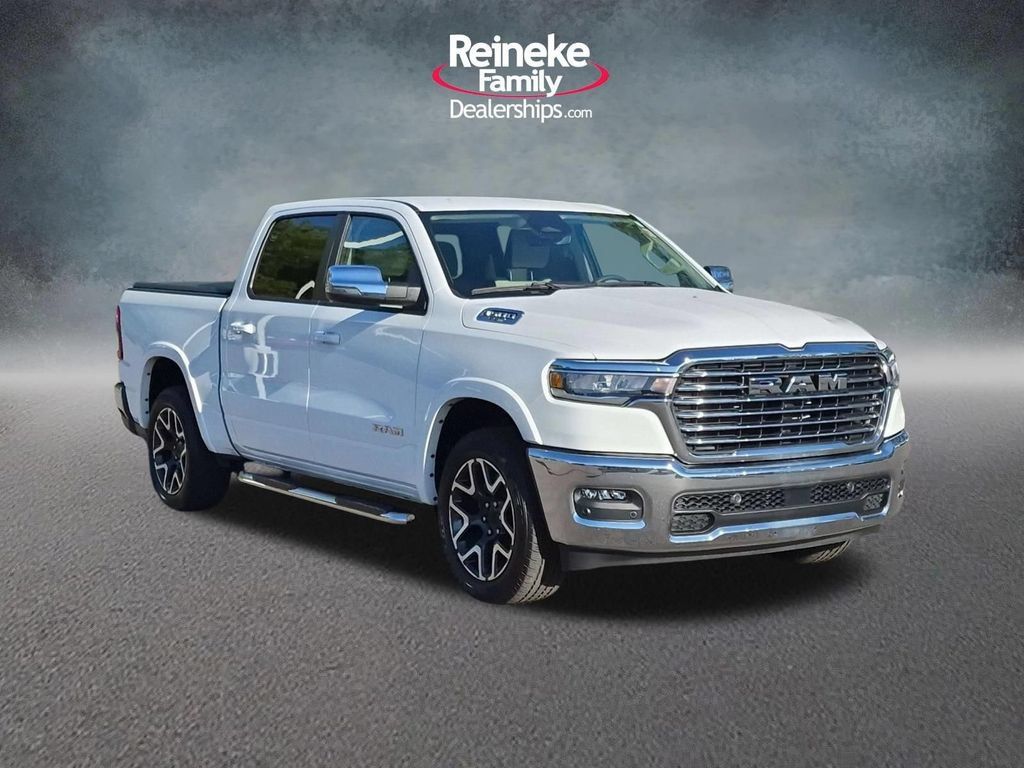 Used 2025 RAM 1500 Laramie AWD/4WD image 4