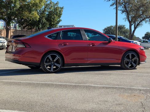 Used 2024 Honda Accord Sport image 4