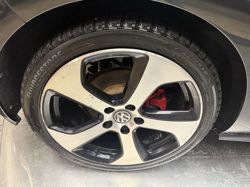 Used 2015 Volkswagen GTI S image 28