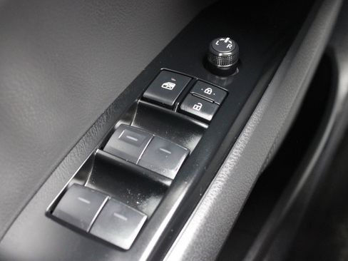 Used 2025 Toyota Camry LE FWD image 20