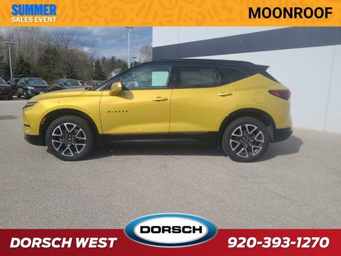 Used 2023 Chevrolet Blazer RS AWD/4WD image 3