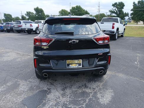 Used 2023 Chevrolet TrailBlazer RS w/ Technology Package FWD image 5