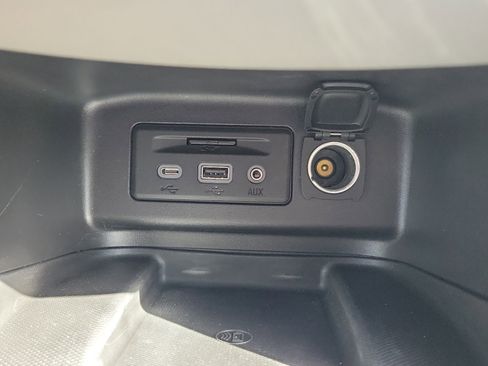 Used 2020 Chevrolet Equinox Premier image 39