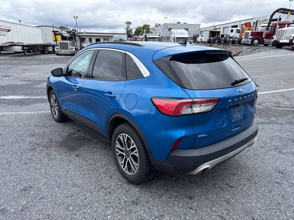 Used 2020 Ford Escape SEL AWD/4WD image 3