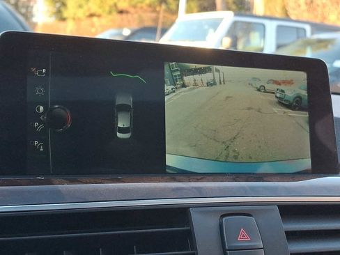 Used 2017 BMW 330i xDrive Sedan image 16