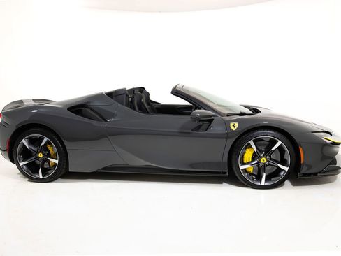 Certified 2023 Ferrari SF90 Spider AWD/4WD image 3