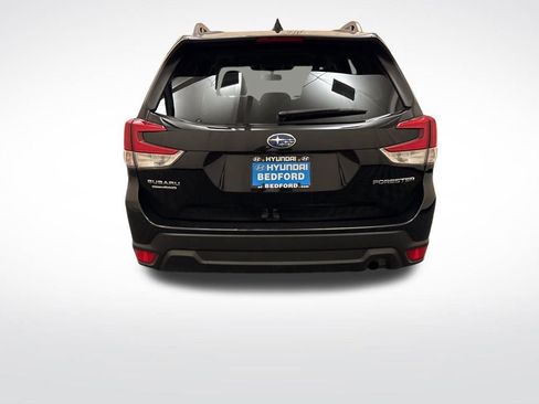 Used 2023 Subaru Forester Premium AWD/4WD image 6
