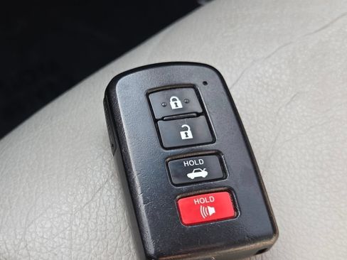 Used 2015 Toyota Avalon XLE Premium FWD image 36
