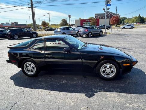 Used 1988 Porsche 944 Coupe image 5