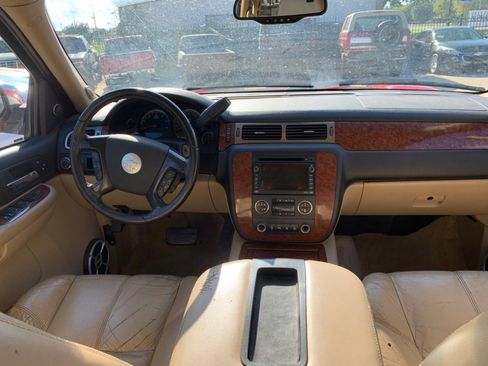 Used 2007 Chevrolet Avalanche LTZ w/ LTZ Preferred Equipment Group image 9