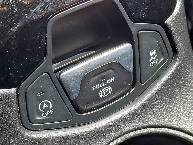 Used 2020 Jeep Compass Limited AWD/4WD image 24