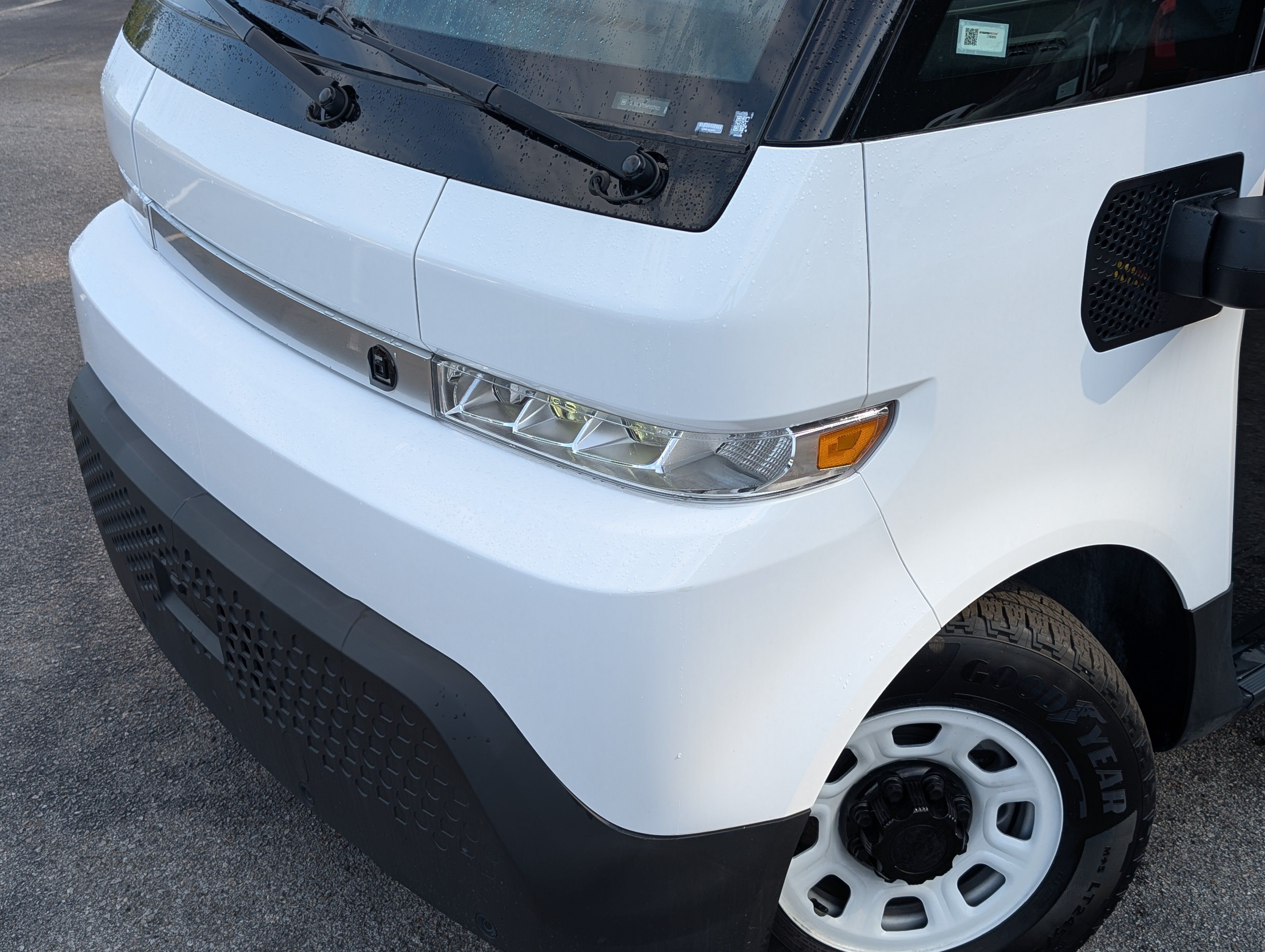 Used 2024 Chevrolet Brightdrop 600 w/ Commercial Equipment Package AWD/4WD image 13