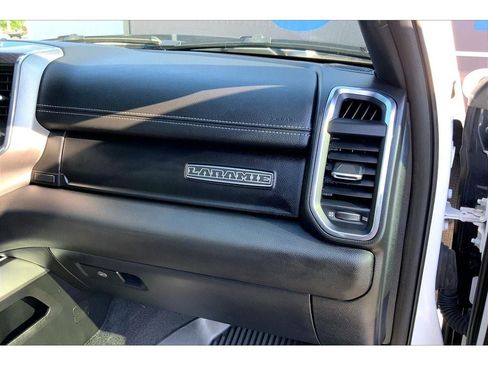 Used 2025 RAM 1500 Laramie w/ Sport Appearance Package AWD/4WD image 18