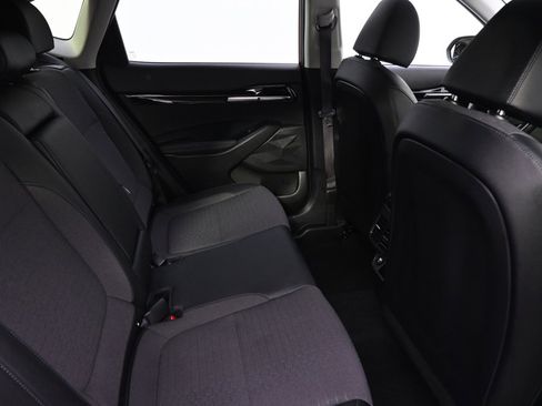 Used 2023 Kia Seltos S image 18