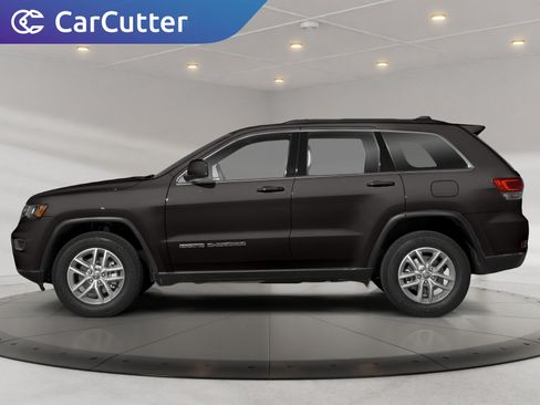 Used 2021 Jeep Grand Cherokee Laredo X AWD/4WD image 3