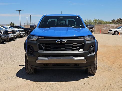 Used 2025 Chevrolet Colorado Trail Boss AWD/4WD image 2