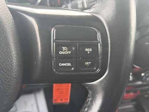 Used 2017 Jeep Wrangler Unlimited Sahara image 23