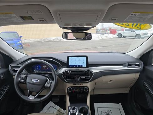 Used 2022 Ford Escape Titanium w/ Class II Trailer Tow Package image 16