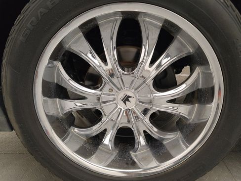 Used 2017 Chevrolet Silverado 1500 LT w/ All Star Edition RWD image 31