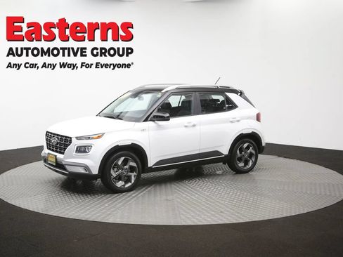 Used 2025 Hyundai Venue Limited FWD image 56
