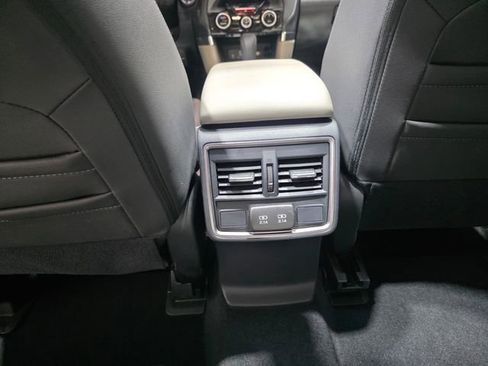 Certified 2024 Subaru Forester Premium AWD/4WD image 29