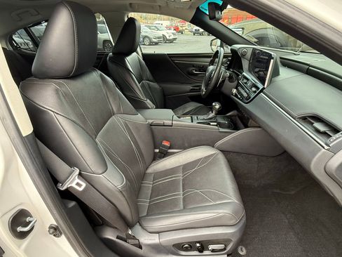 Used 2023 Lexus ES 350 Ultra Luxury image 15