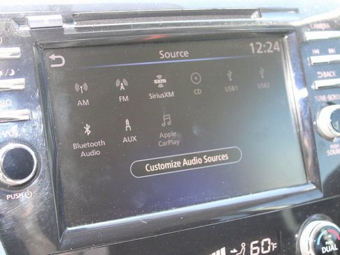 Used 2019 Nissan Murano SV w/ Premium Package image 9