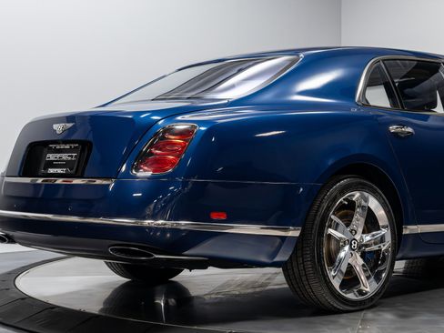 Used 2016 Bentley Mulsanne Speed image 16