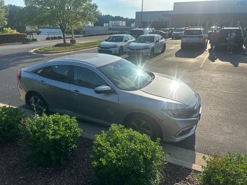 Used 2019 Honda Civic LX image 9