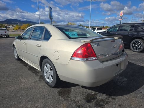 Used 2010 Chevrolet Impala LT w/ Luxury Edition Package image 2