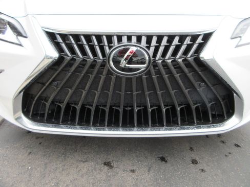 Used 2025 Lexus ES 350 w/ Premium Package FWD image 15