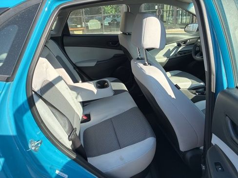 Used 2022 Hyundai Kona SE image 8