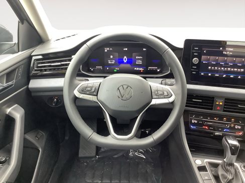 New 2026 Volkswagen Jetta SE FWD image 15