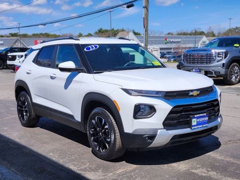 Used 2023 Chevrolet TrailBlazer LT w/ Convenience Package AWD/4WD image 7