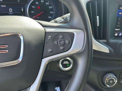 Used 2024 GMC Terrain SLE image 22