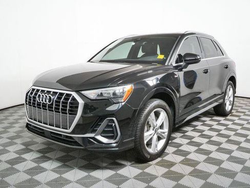 Used 2020 Audi Q3 2.0T Premium w/ Convenience Package AWD/4WD image 6