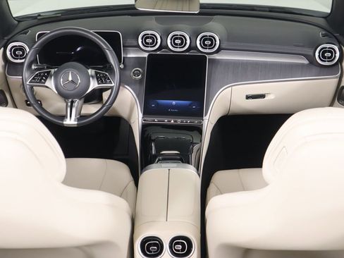 Certified 2025 Mercedes-Benz CLE 300 4MATIC Cabriolet image 21