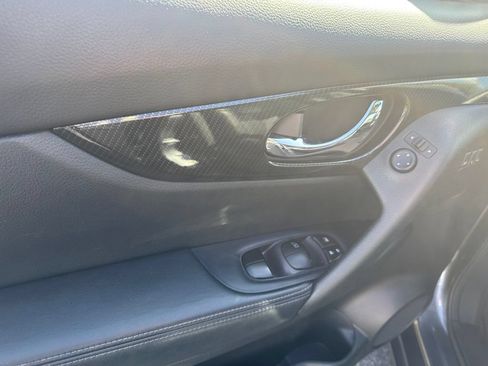 Used 2020 Nissan Rogue SL AWD/4WD image 14